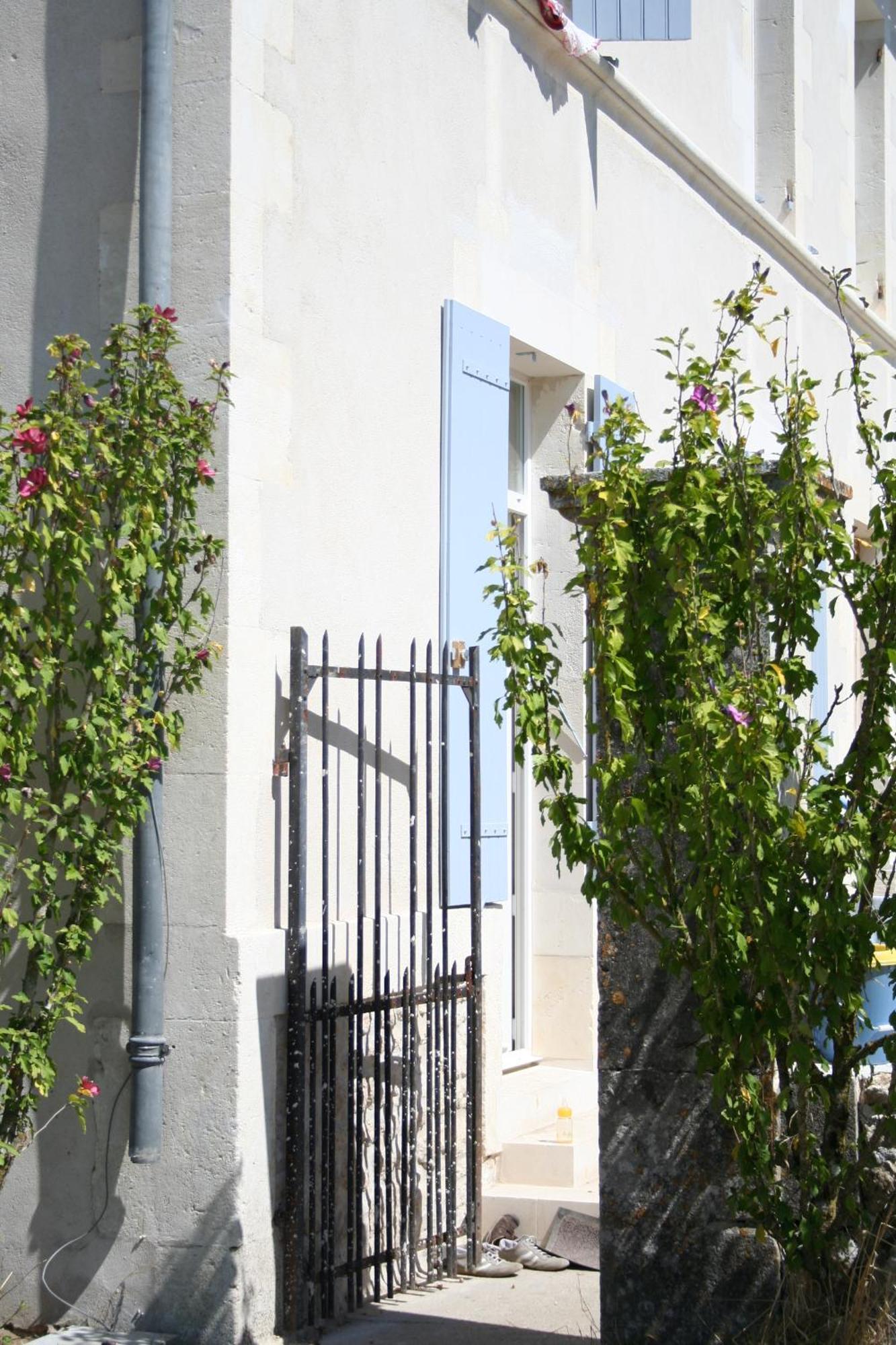 Le Domaine Des Aguins Pensionat Saujon Exteriör bild